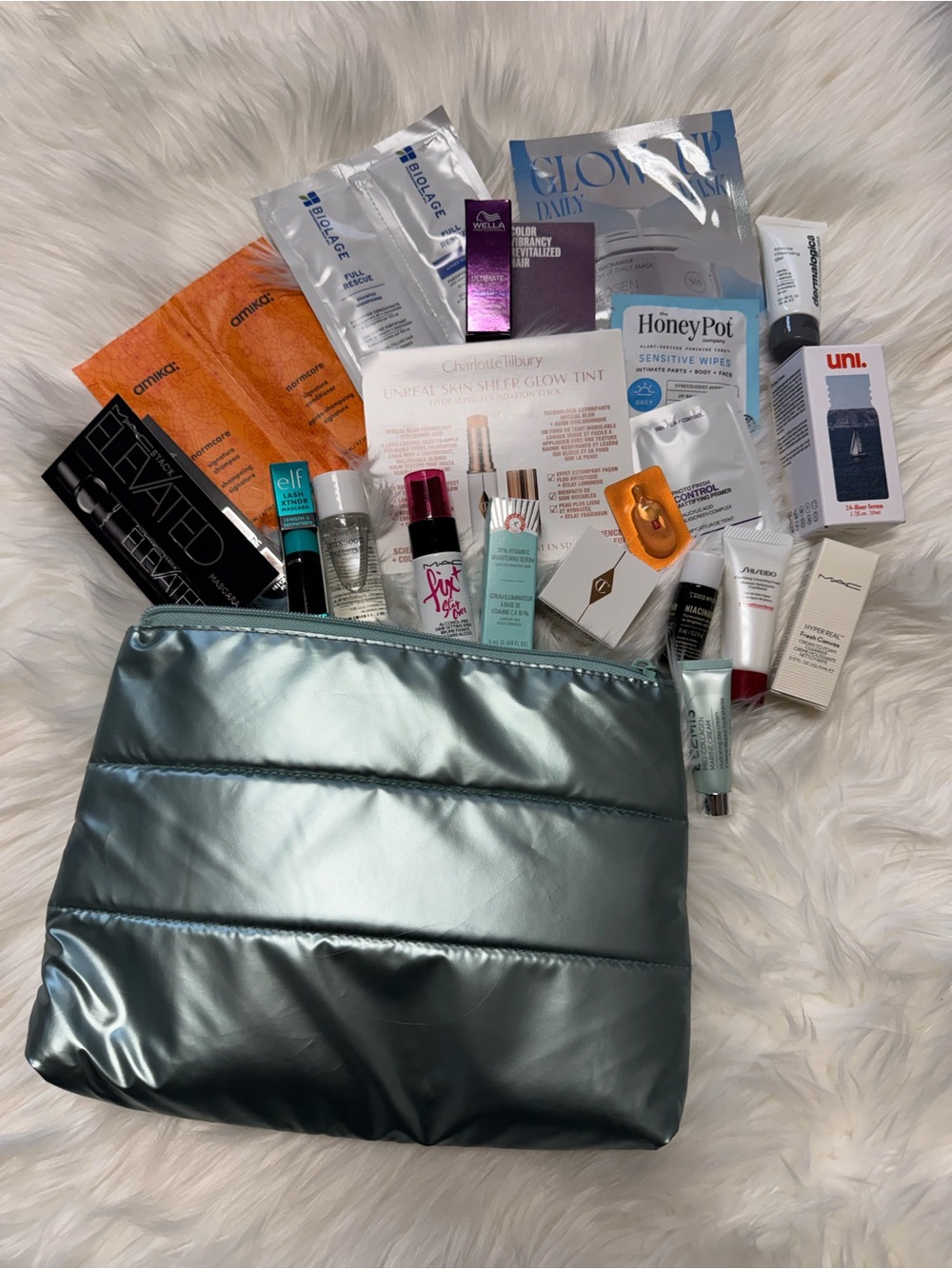 20 Piece Beauty Makeup Skincare Sampler Set with Quilted Aqua Metallic Zip Pouch